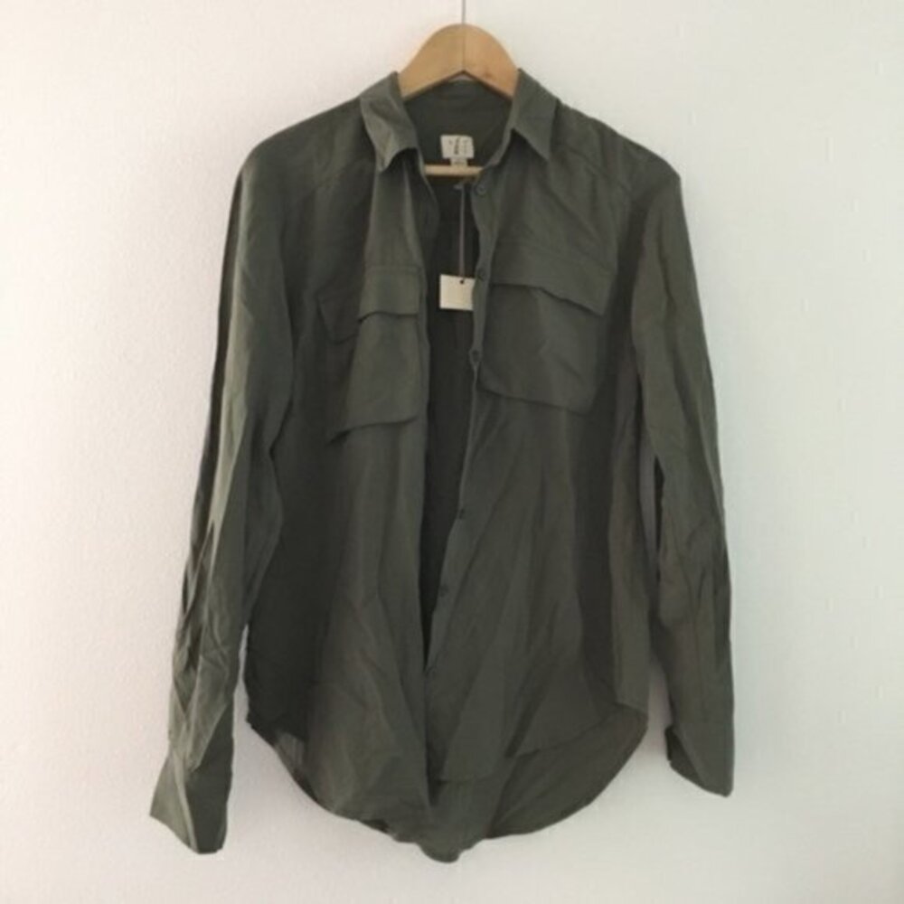 5/$15 New Target a‎ new day Button Down Shirt